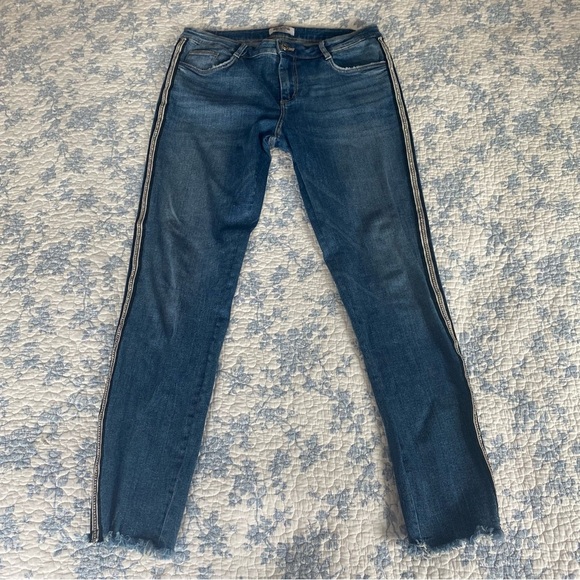 Zara Trafaluc Denim Collection Y2K Inspired Mid-Rise Raw Hem Embellished Jean - Picture 1 of 14